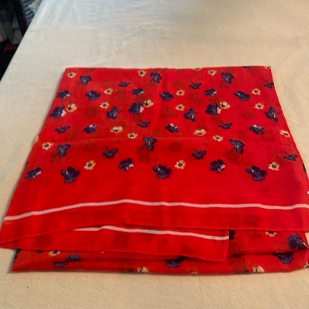 NWT Old Navy Red Floral Print Scarf